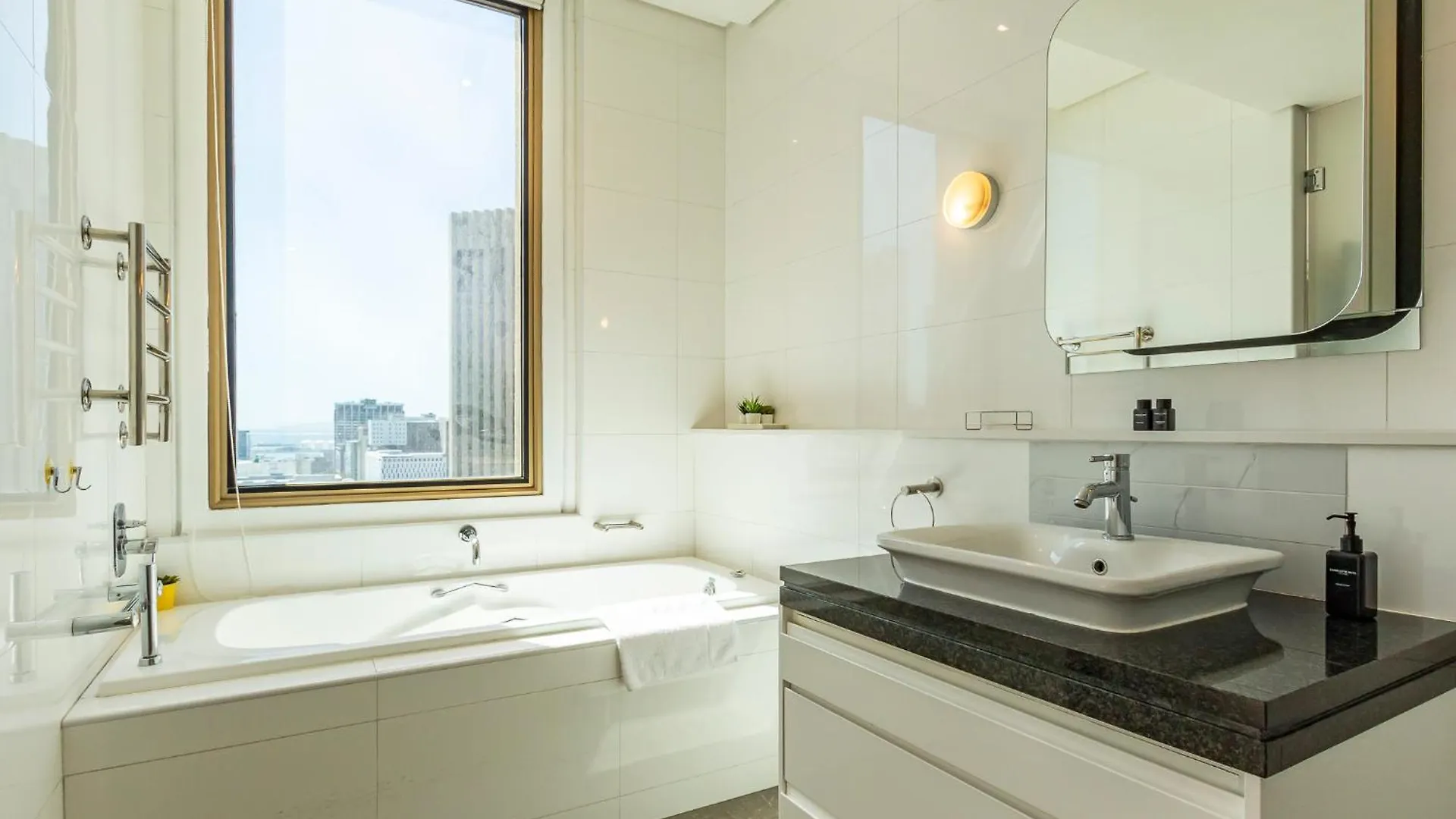 Executive Gem At Cartwrights Corner By Itc Hospitality With City & Harbour Views Kapstadt Südafrika