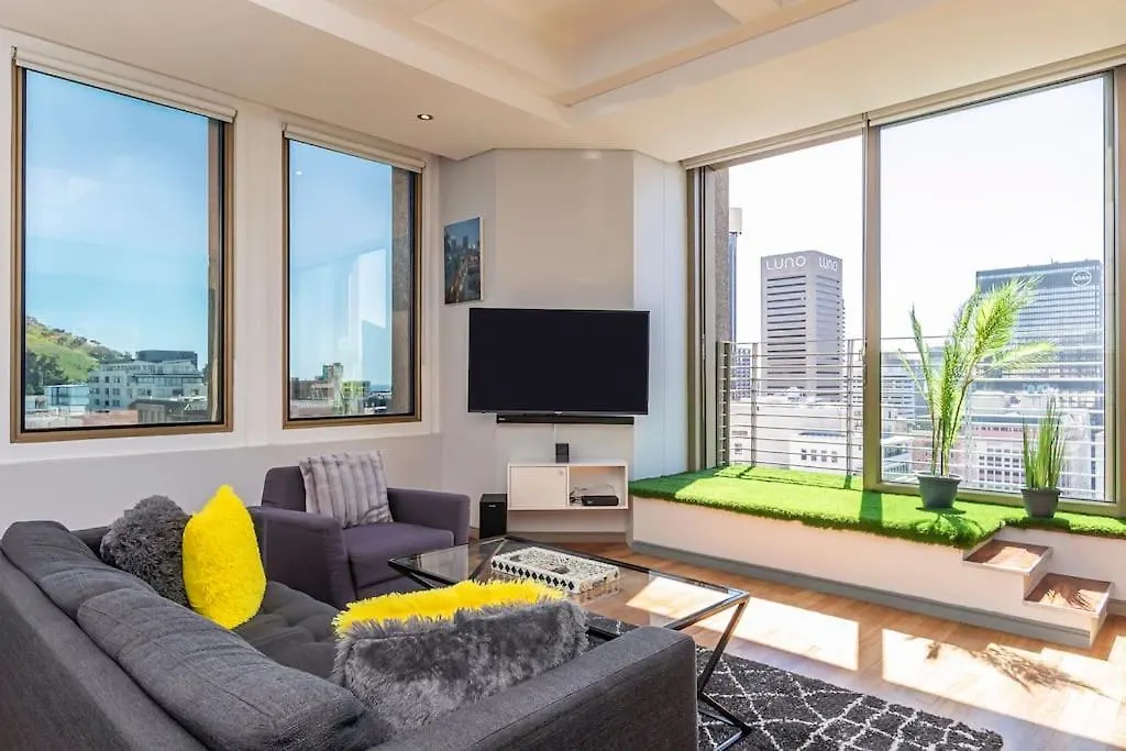 Executive Gem At Cartwrights Corner By Itc Hospitality With City & Harbour Views Le Cap