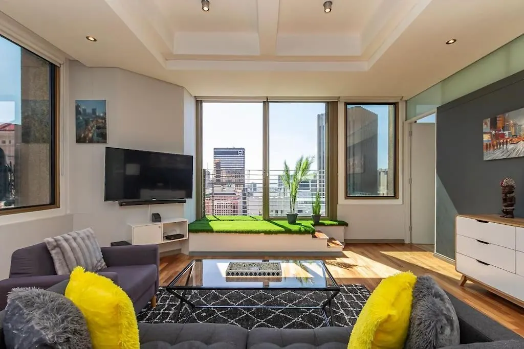 Apartment Executive Gem At Cartwrights Corner By Itc Hospitality With City & Harbour Views Cape Town