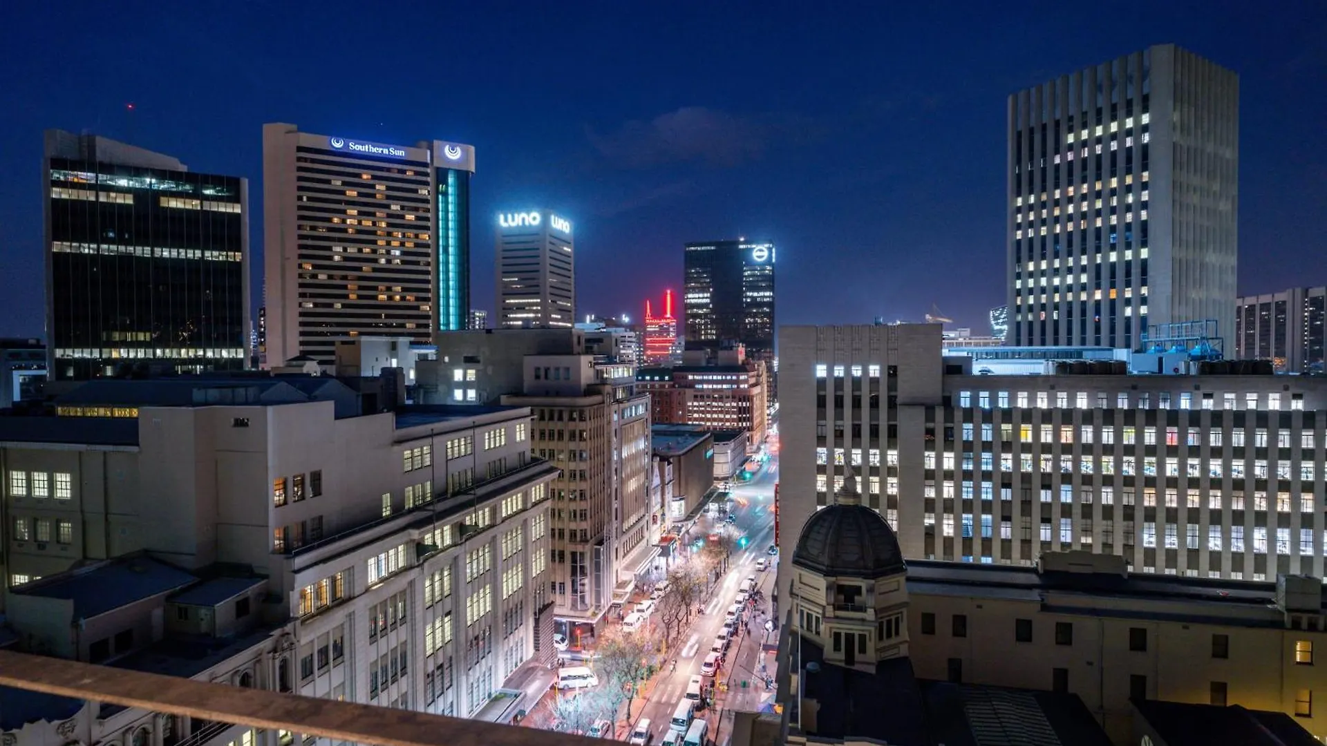 Apartment Executive Gem At Cartwrights Corner By Itc Hospitality With City & Harbour Views Cape Town